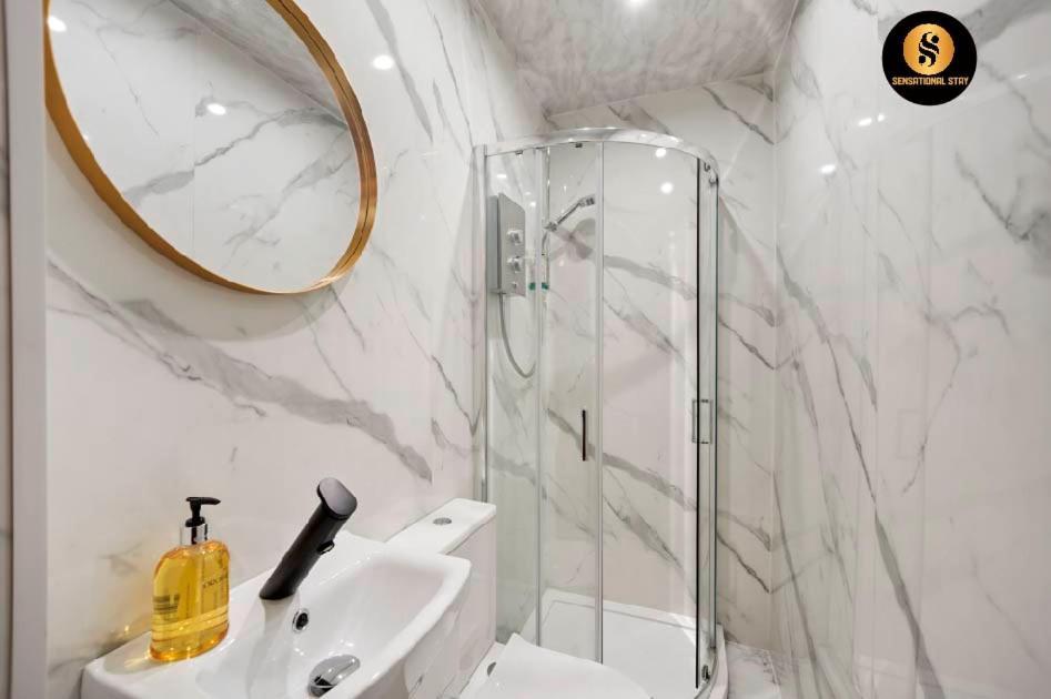 4 Bedrooms Apartment By Sensational Stay Short Lets & Serviced Accommodation Единбург Екстер'єр фото