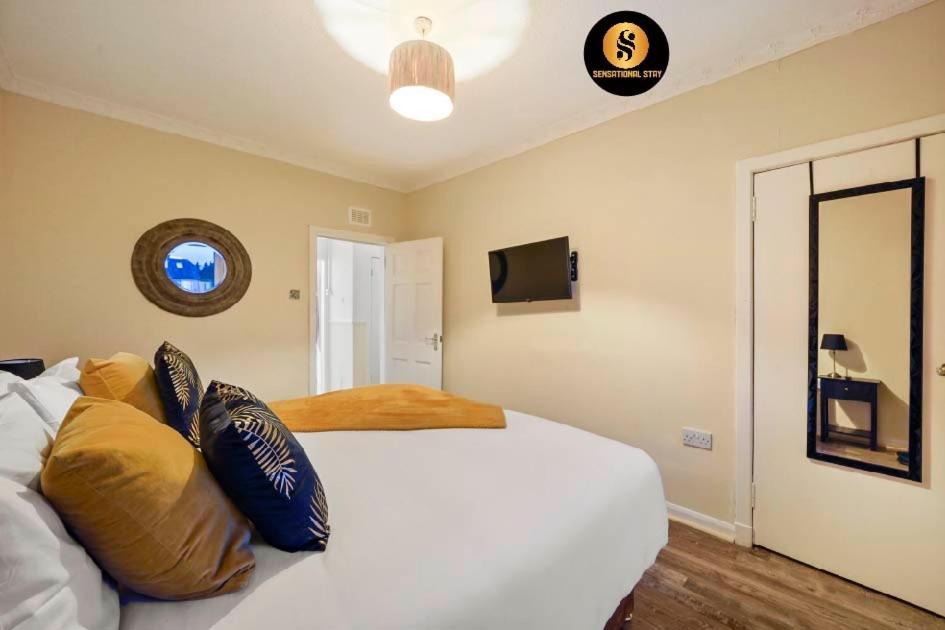 4 Bedrooms Apartment By Sensational Stay Short Lets & Serviced Accommodation Единбург Екстер'єр фото