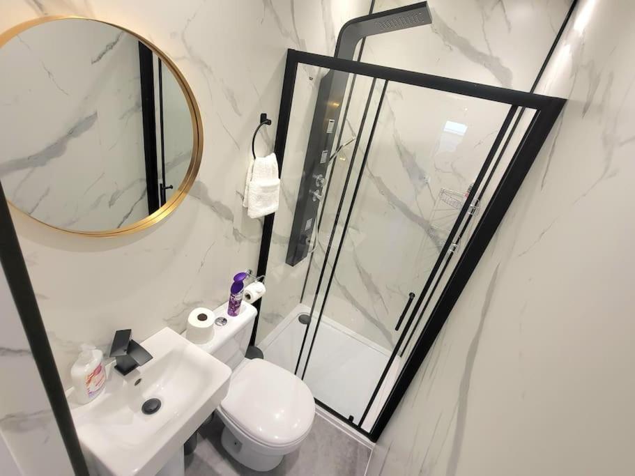 4 Bedrooms Apartment By Sensational Stay Short Lets & Serviced Accommodation Единбург Екстер'єр фото