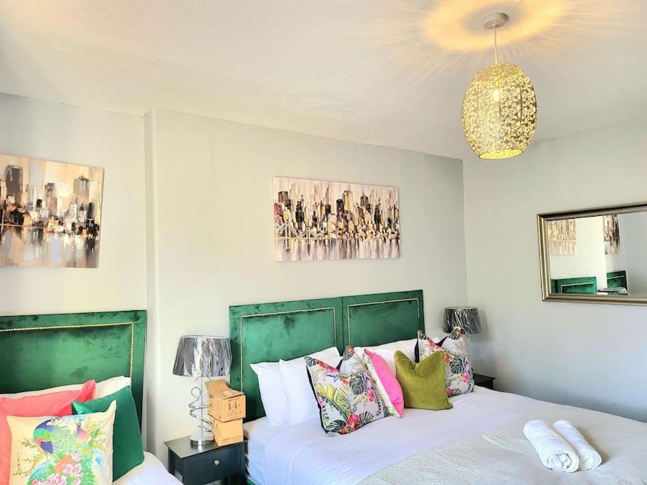 4 Bedrooms Apartment By Sensational Stay Short Lets & Serviced Accommodation Единбург Екстер'єр фото